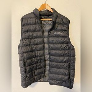 Black down Eddie Bauer vest men’s large.